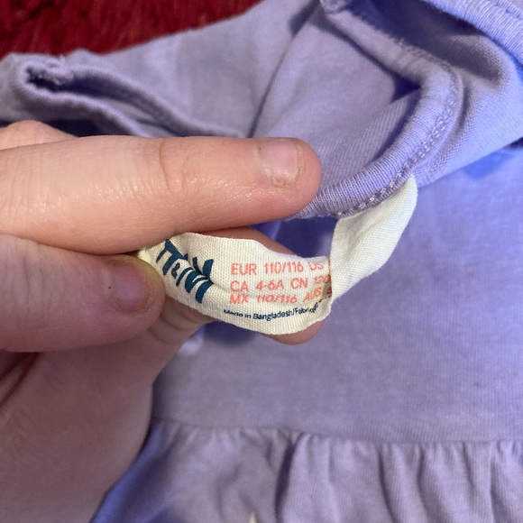 🎉 5 for $20 🎉 4-6 H&M kitty dress - Picture 3 of 3